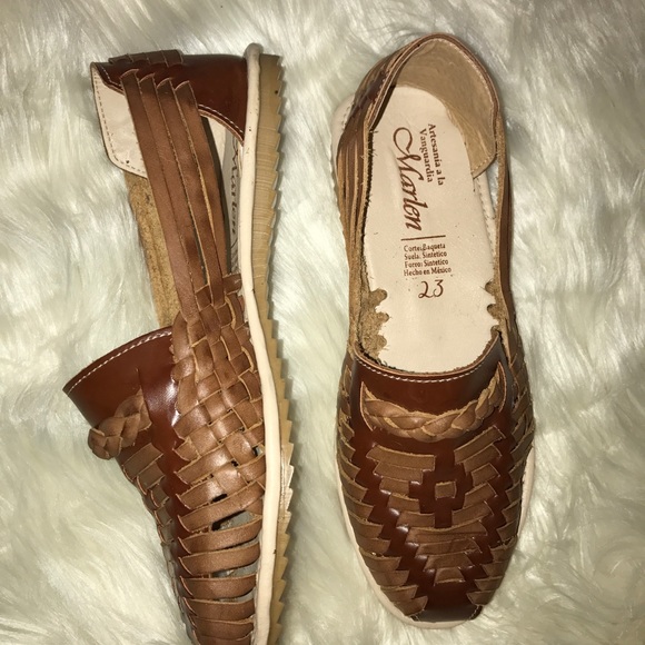 Mexican brown huaraches - Picture 1 of 2